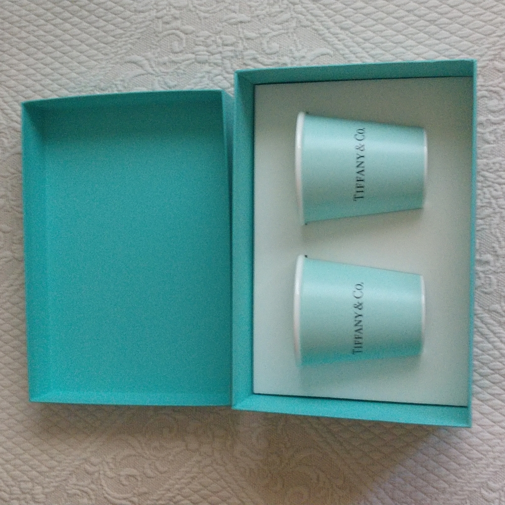 NIB Tiffany & Co Bone China Paper Cups